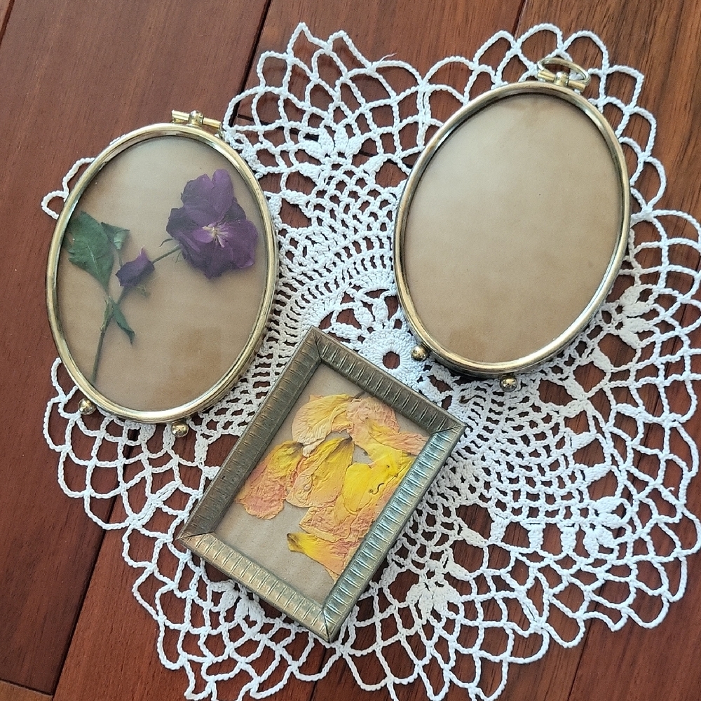 Vintage Brass Mini Picture Frames Oval and Rectangle 3 to 4 Inch Set of 3 - Picture 9 of 9